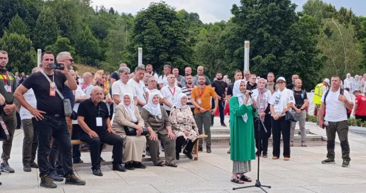 Obraćanje Kade Hotić, Kada Hotić, Potočari, dolazak učesnika Marša mira, 30. godišnjica genocida/Edin Barimac
