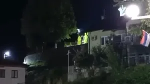 U Srebrenici se, iz dvorišta crkve, 11. jula 2025. ore nacionalističke pjesme Baje Malog Knindže/Screenshot