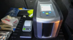 Uprava policije Ministarstva unutrašnjih poslova Kantona Sarajevo (MUP KS) počela je s upotrebom uređaja za indikaciju droga i testiranje vozača na prisustvo droga u organizmu, na saobraćajnicama u KS//