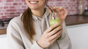 Kafa odlazi u prošlost/Free Pik