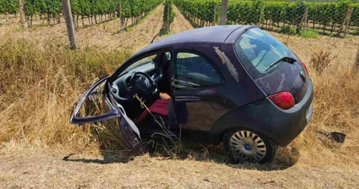 Uništeno vozilo na mjestu nesreće/Hercegovina.info/
