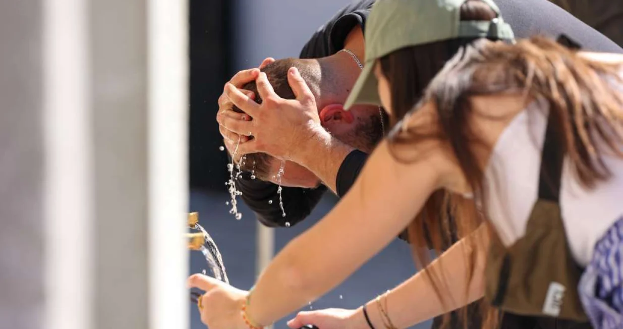 Visoke temperature/Ilustracija/Fena//