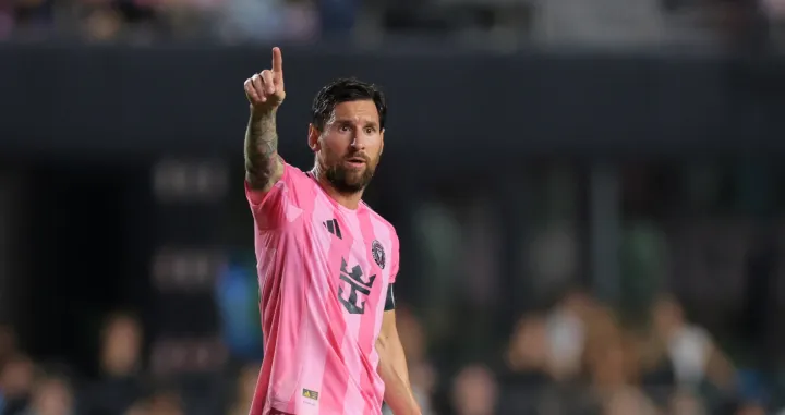 Jul 12, 2025; Fort Lauderdale, Florida, USA; Inter Miami CF forward Lionel Messi (10) signals against Nashville SC during the second half at Chase Stadium. Mandatory Credit: Sam Navarro-Imagn Images