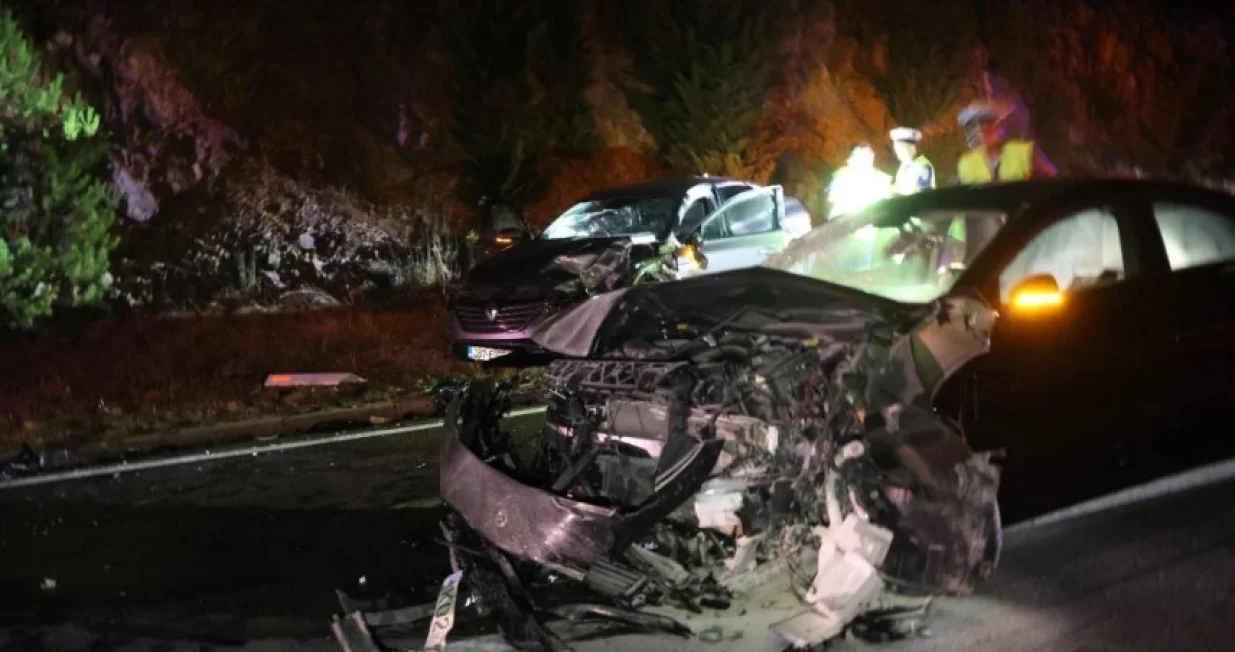 Vozila gotovo uništena/Hercegovina.info/