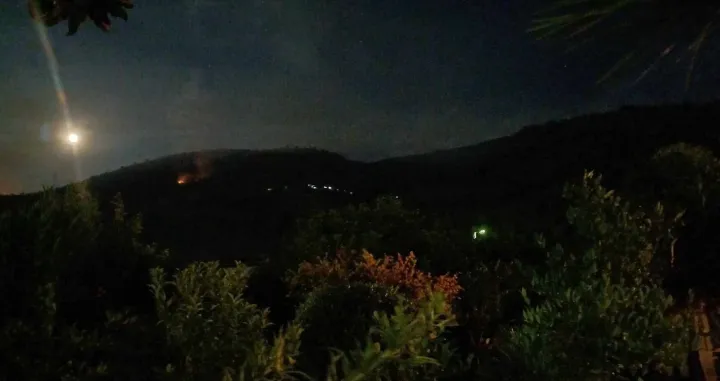 Ugašen požar kod Mostara, vatrogasci Mostar, gašenje požar/Mostar Info