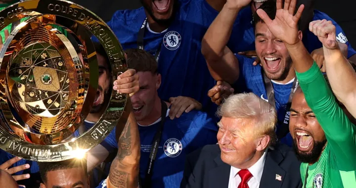 Donald Trump na ceremoniji dodjele pehara (FOTO: REUTERS/Amanda Perobelli)