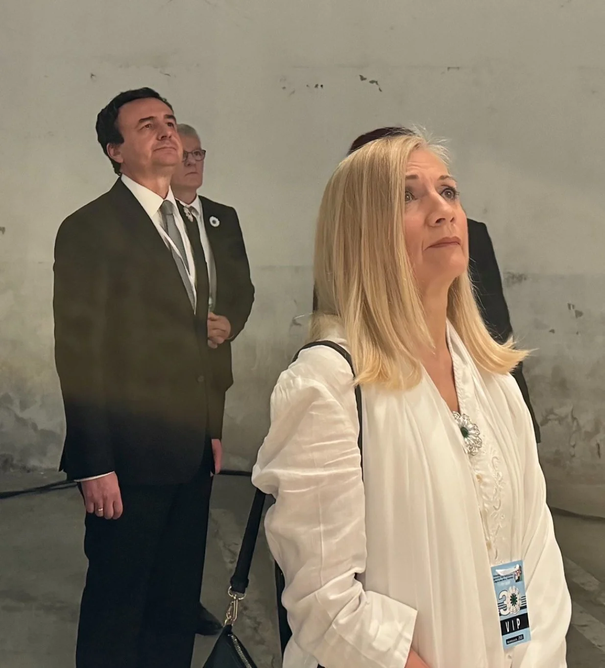 Sa Albinom Kurtijem u Fabrici akumulatora/