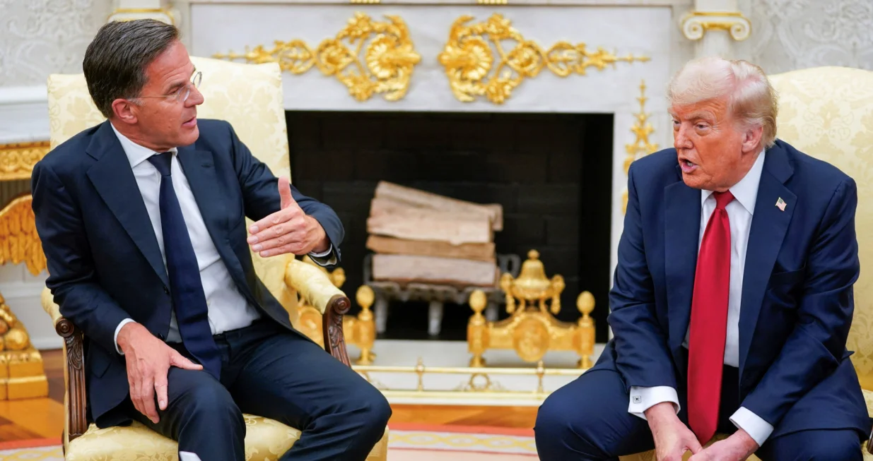 U.S. President Donald Trump meets with NATO Secretary General Mark Rutte, on the day President Trump announces a deal to get U.S. weapons to NATO, in the Oval Office at the White House in Washington, D.C., U.S., July 14, 2025. REUTERS/Nathan Howard/Nathan Howard