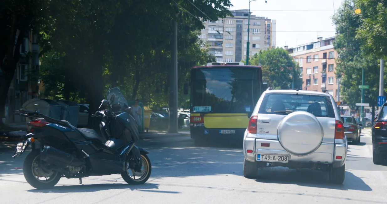 Saobraćajna nesreća u Sarajevu, Zagrebačka ulica, Grbavica/Damir Deljo