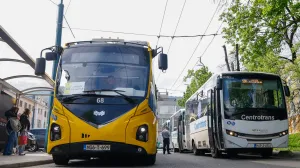 Javni prevoz ilustracije/Damir Deljo