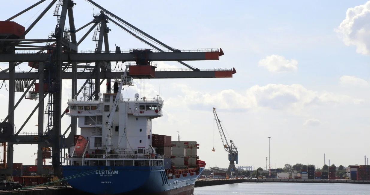 najveća luka u evropi/Julia Taubitz