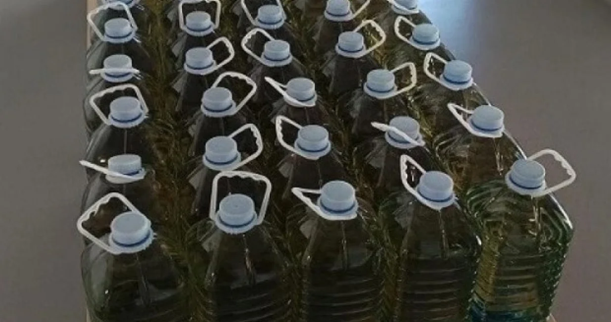 Bosanac prevozio rakiju/Hrvatska carina//