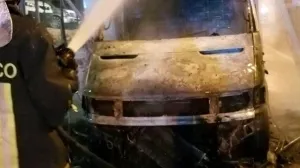 Kombi je služio za prikupljanje sekundarnih sirovina/Roma Today/