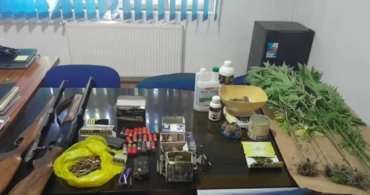 Oduzeta droga i oružje/MUP RS//