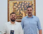 Hrvatski pustolov Kristijan Iličić i Elmedin Konaković, uručen mu diplomatski pasoš BiH/Facebook