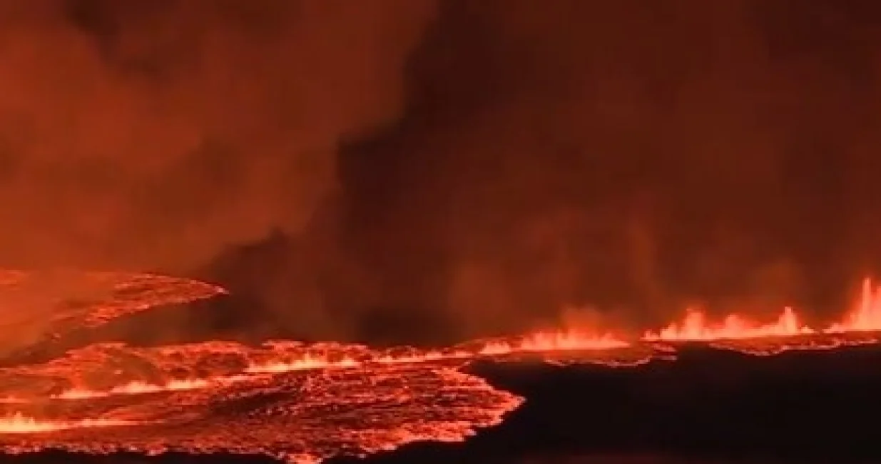 Česte erupcije vulkana/X.com/