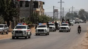 SUWAYDA, SIRIJA - 16. juli:Sukobi izmeД'u sirijskih snaga sigurnosti i naoruЕѕanih lokalnih grupa nastavljaju se ДЌetvrti dan dok vlada nastoji preuzeti kontrolu nad provincijom Suwayda, gdje je koncentrirano stanovniЕЎtvo Druzi, u Suwaydi, Sirija, 16. jula 2025.Nakon ЕЎto su tokom dana uЕЎle u centar grada, sirijske snage sigurnosti su se do veДЌeri povukle i nastavile operacije i aktivnosti pretrage u sjevernim, sjeverozapadnim i sjeveroistoДЌnim naseljima, dok su se tokom noД‡i nastavili sukobi izmeД'u snaga sigurnosti i druzskih grupa. (Д°zettin KasД±m - Anadolu Agency)/