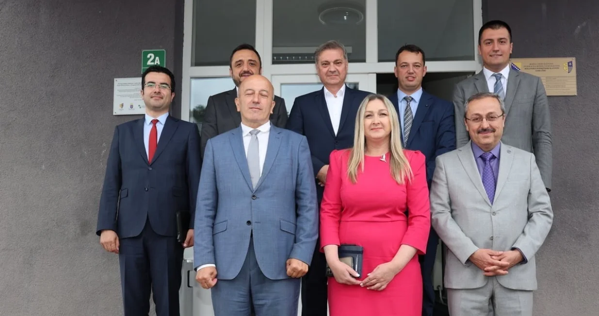 Denis Zvizdić u posjeti Bosansko-podrinjskom kantonu/