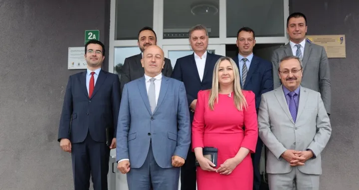 Denis Zvizdić u posjeti Bosansko-podrinjskom kantonu/