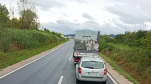 Udes kod Lukavca, poginuo vozač, saobraćaj obustavljen/Viber