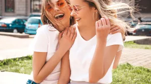 Bliske prijateljice//