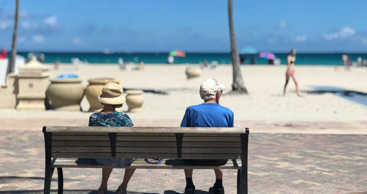 Stari ljudi/Monica Silvestre