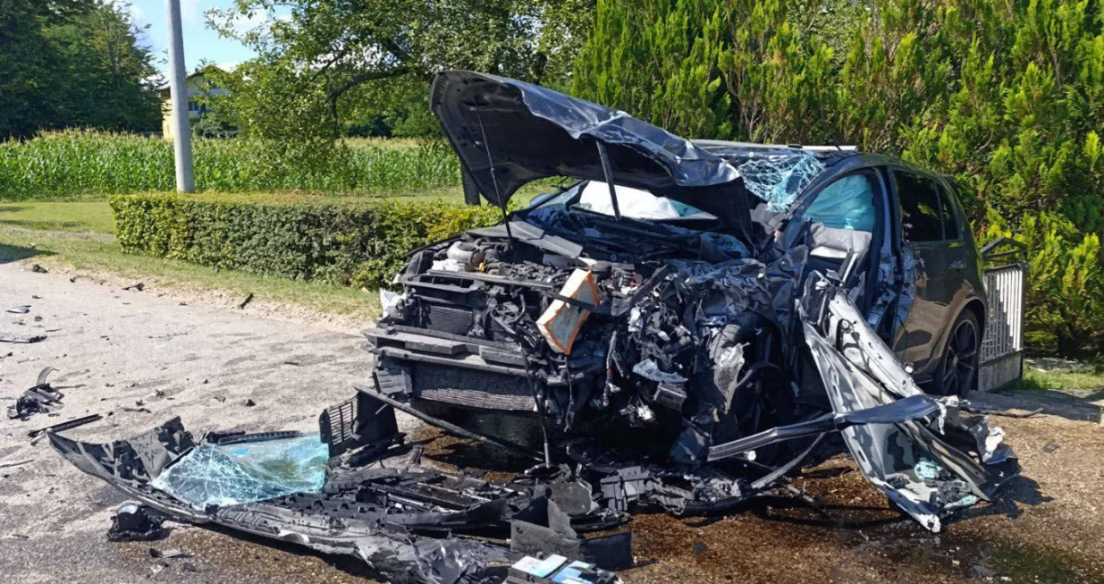 sudar golfa i autobusa kod prijedora/Facebook