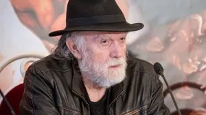 Josip Pejaković i Dino Mustafić, konferencija za novinare, Veče u Narodnom pozorištu Sarajevo/