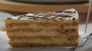 Ljetna torta koja zavodi na prvi zalogaj/You Tube/ Screenshot