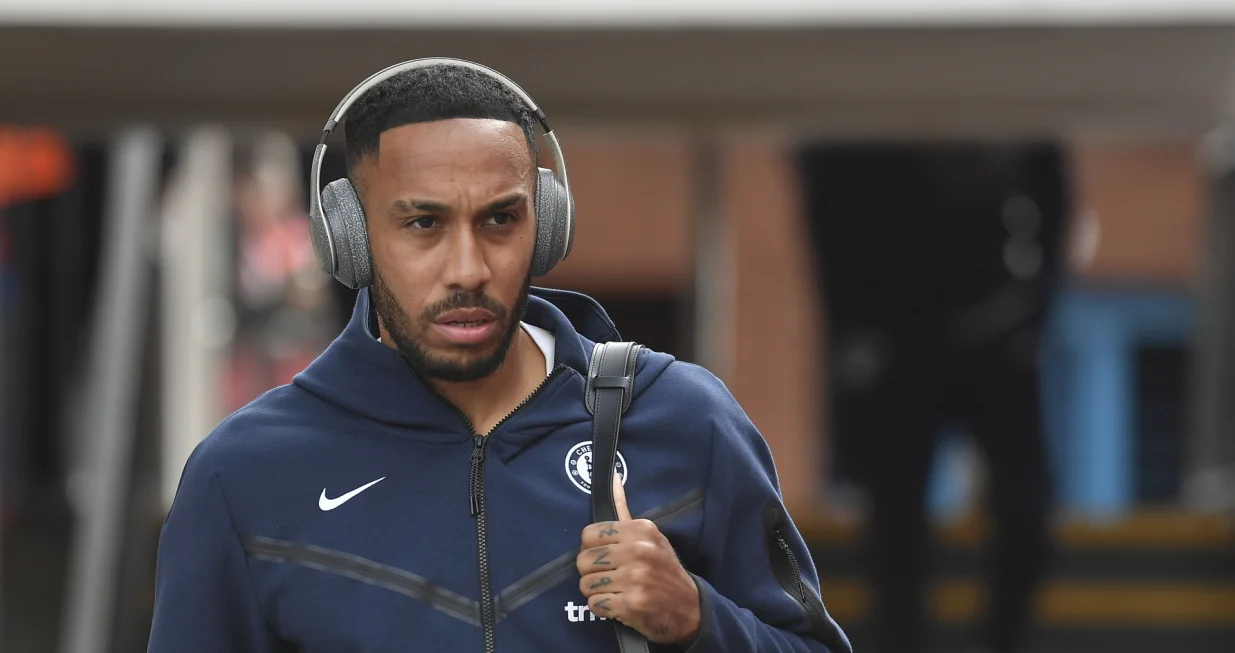 epa10217625 Pierre-Emerick Aubameyang of Chelsea arrives for the English Premier League soccer match between Crystal Palace and Chelsea FC in London, Britain, 01 October 2022. EPA/Vincent Mignott EDITORIAL USE ONLY. No use with unauthorized audio, video, data, fixture lists, club/league logos or 'live' services. Online in-match use limited to 120 images, no video emulation. No use in betting, games or single club/league/player publications