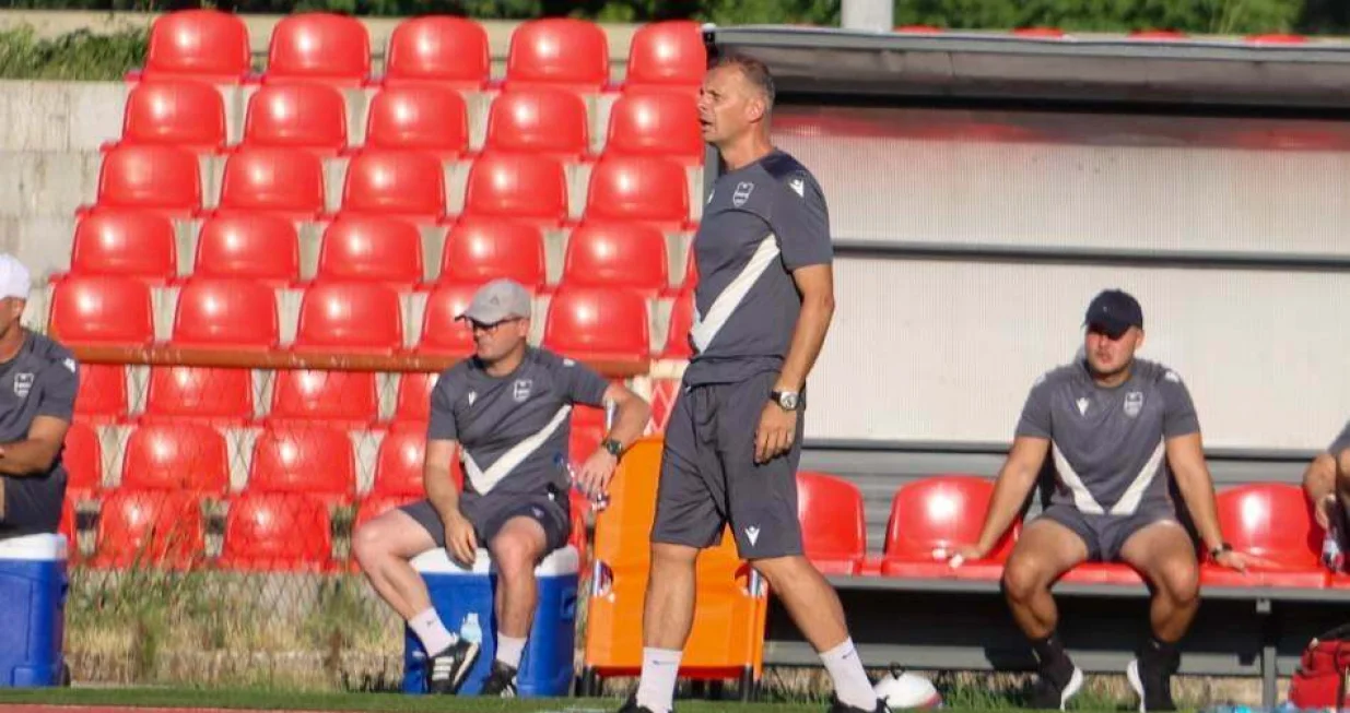 Vule Trivunović - trener Sloge (FOTO: Sport i mladi/Rade Šešlak)