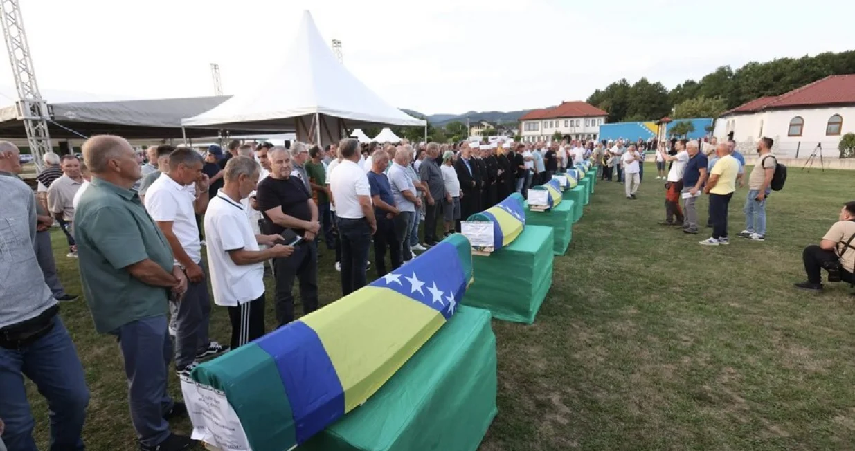 Tabuti su jučer dočekani u Kamičanima/Preporod.info/Preporod.info