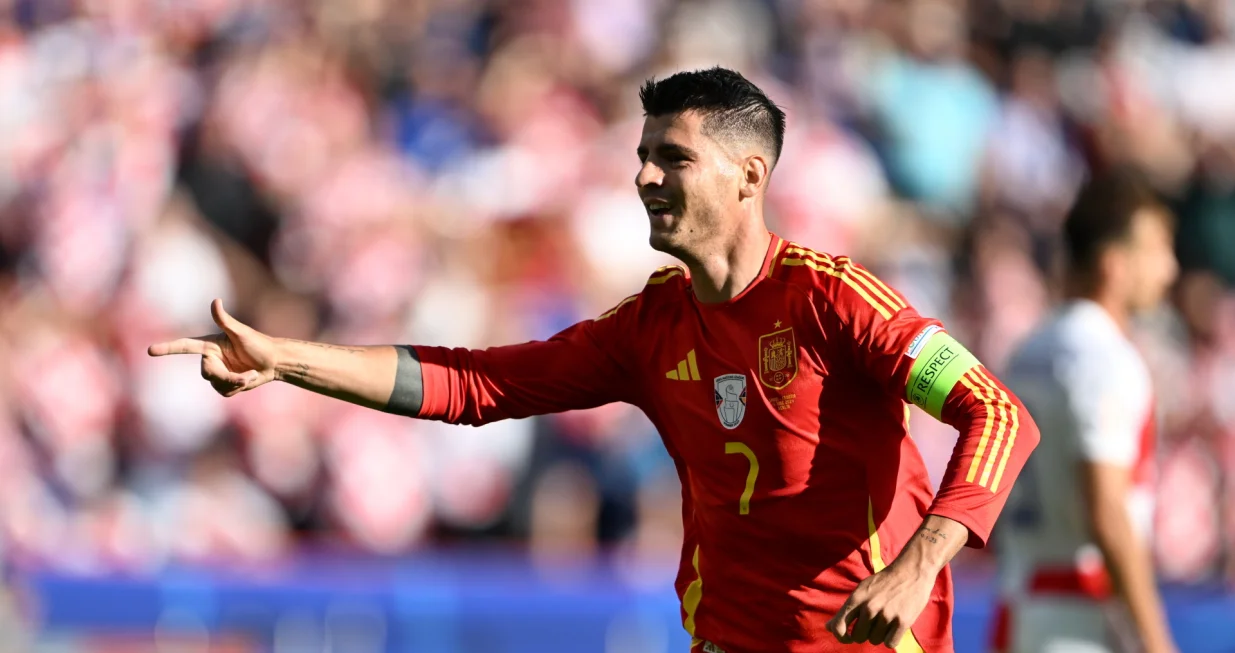 Berlin, Njemačka - 15. jun 2024: Alvaro Morata iz Španije slavi nakon što je postigao gol na utakmici Grupe B Evropskog prvenstva 2024. (EURO 2024) između Španije i Hrvatske na Olimpijskom stadionu u Berlinu. (Halil Sağırkaya - Anadolu Agency)