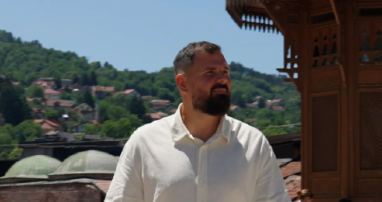 Kristijan Iličić u Sarajevu, hrvatski pustolov, Baščaršija, sebilj/Facebook