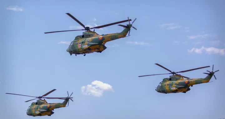 EUFOR, helikopteri, demonstracijski let, baza Butmir, rumunske snage, avijacija/Facebook
