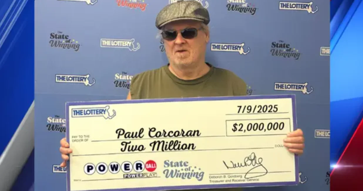 Sretni dobitnik Paul Corcoran / Massachusetts State Lottery