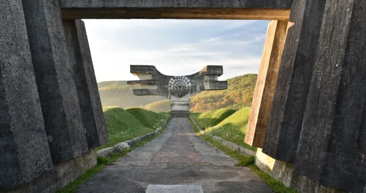 Dušan Džamonja, spomenik Revolucija u Moslavini/Sworld.co.uk