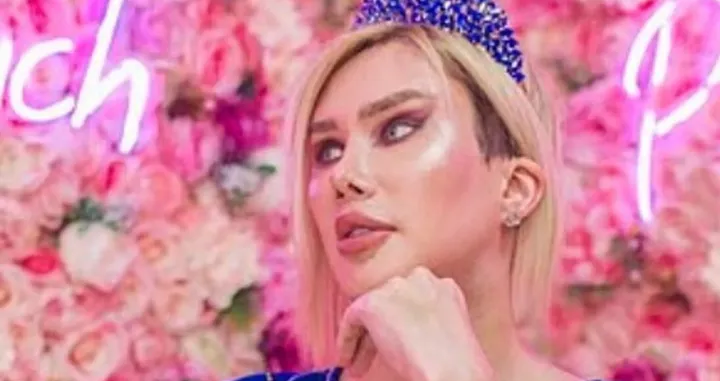 Učitelj se transformisao u Azijatkinju, sada opet želi biti muškarac/