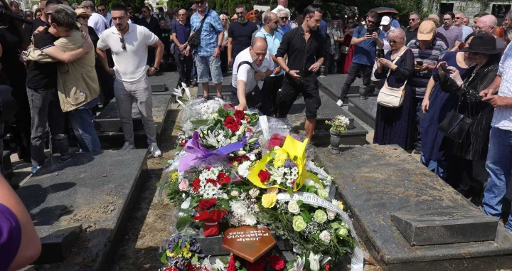 Sahranjen Josip Pejaković, sahrana, gradsko groblje Bare, sahrana/Senad Gubelić