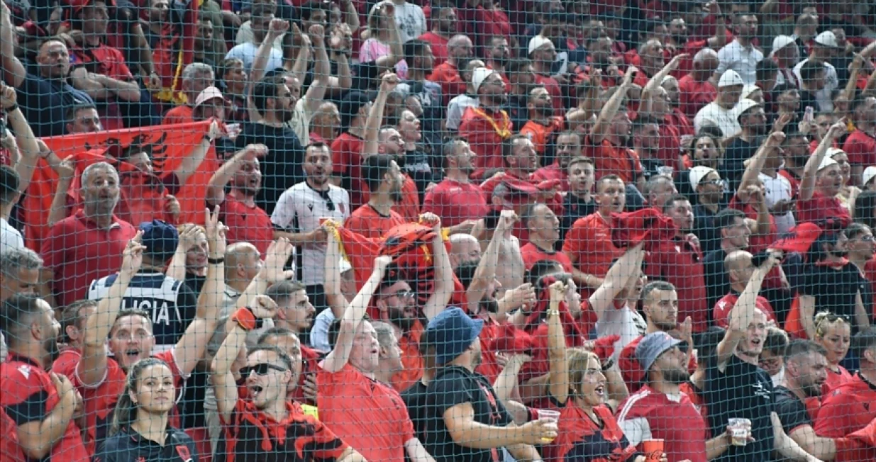 Navijači Albanije (FOTO: Olsi Shehu/AA)