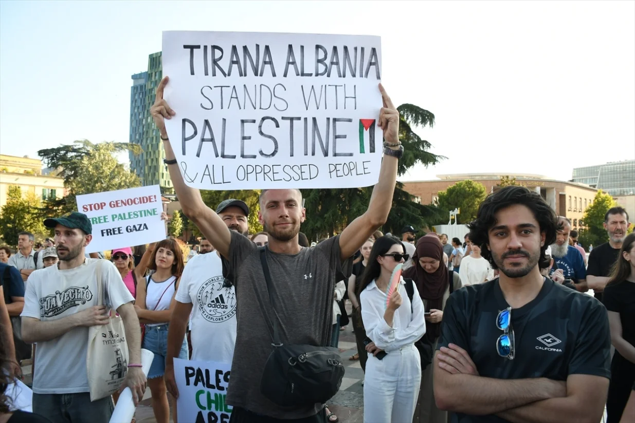 Greta Thunberg se pridružila skupu podrške Gazi u Tirani/Olsi Shehu