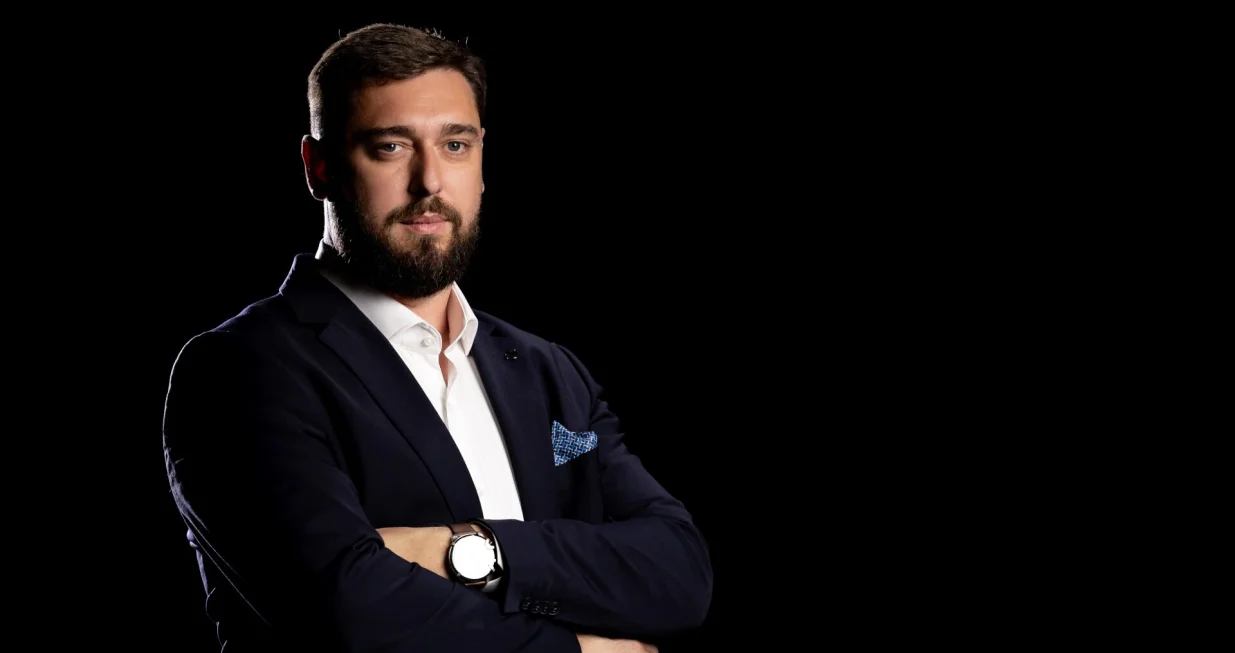 Almir Šećkanović NASLOVNA/Amcho