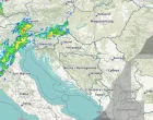 Bijela pruga oblaka koja se na satelitskoj snimci proteže od sjevera Italije preko zapadnog Sredozemlja prema Balkanu direktno je povezana s najavljenom promjenom vremena koju meteorolozi već danima najavljuju/Screenshot