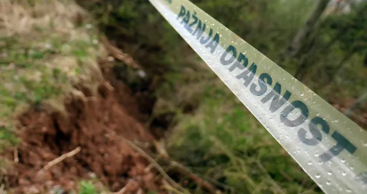 Curine njive klizište ilustracije/Senad Gubelić