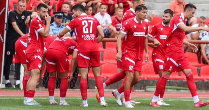 Slavlje fudbalera Sloge (FOTO: Rade Šeslak)