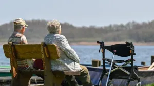 penzioneri njemačka ilustracija /Fenix-magazin