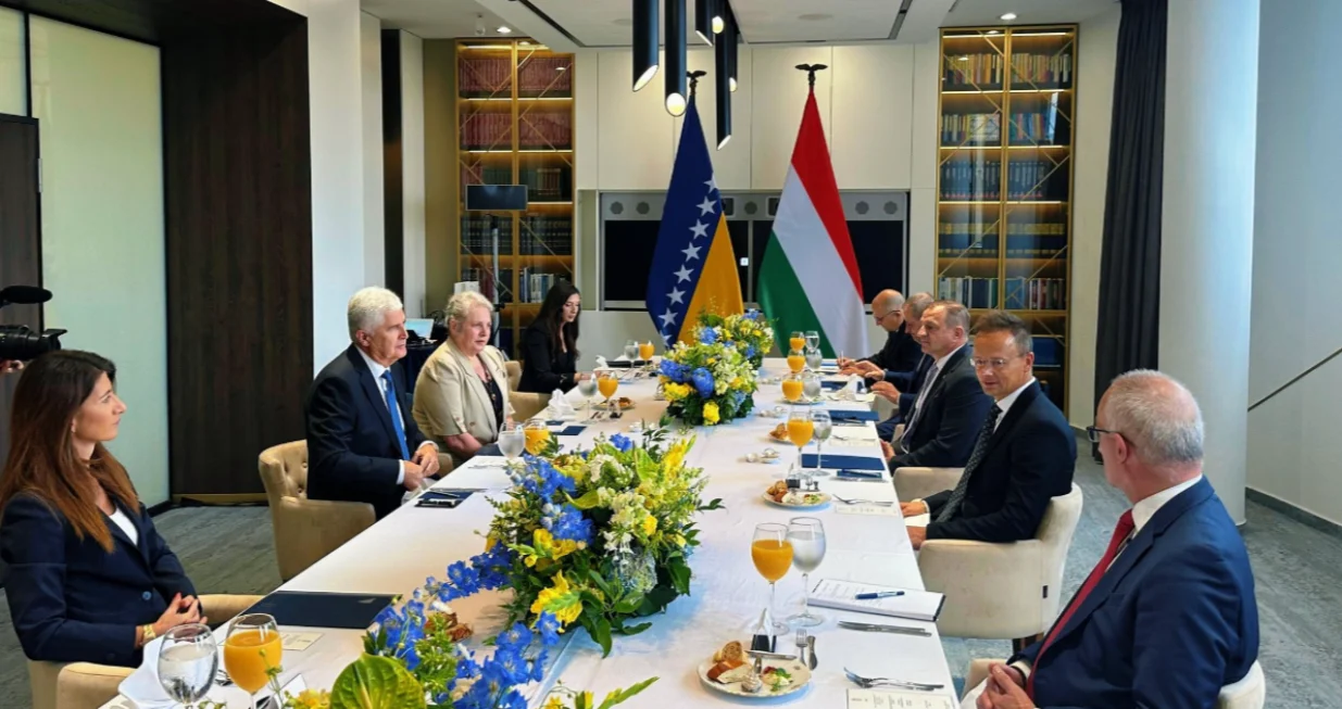 Dragan Čović u posjeti Mađarskoj, Budimpešta, Mađarska, razgovor sa ministrom vanjskih poslova Mađarske Peterom Szijjartom/X.com