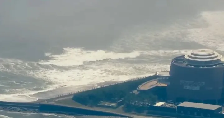 Valovi u Japanu nakon upozorenja o cunamiju, poslije zemljotresa u Rusiji/Screenshot