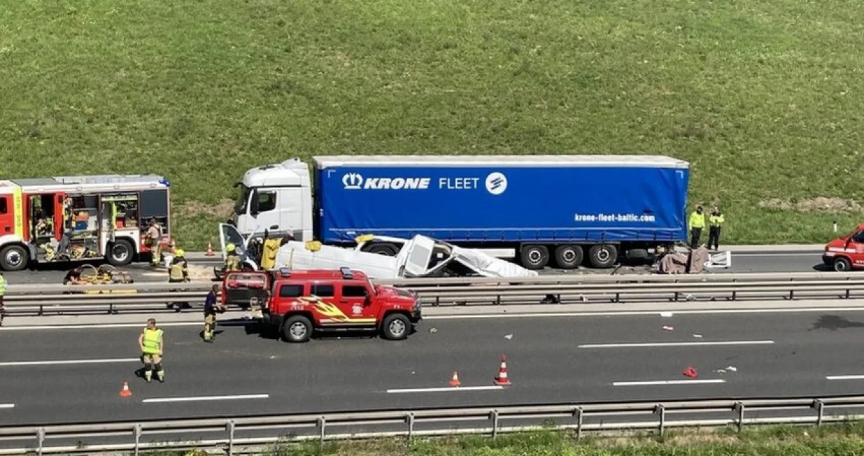 teška saobraćajna nesreća u sloveniji, petero mrtvih/24ur.com