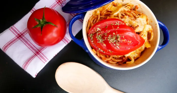 pasta u jednoj šerpi/Freepik